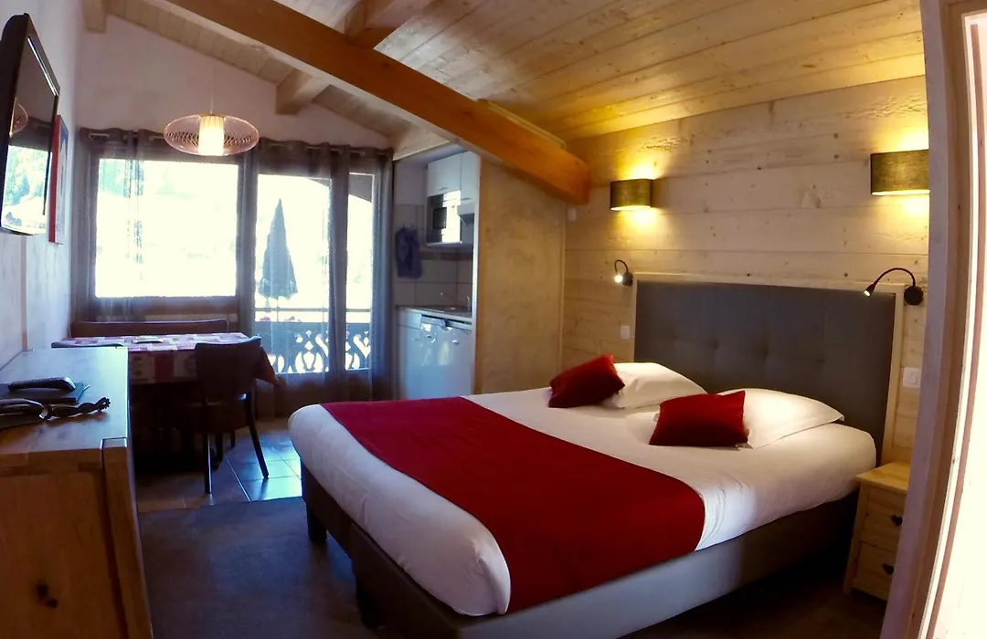 Hotel Les Cotes, Residence Loisirs Et Chalets-1