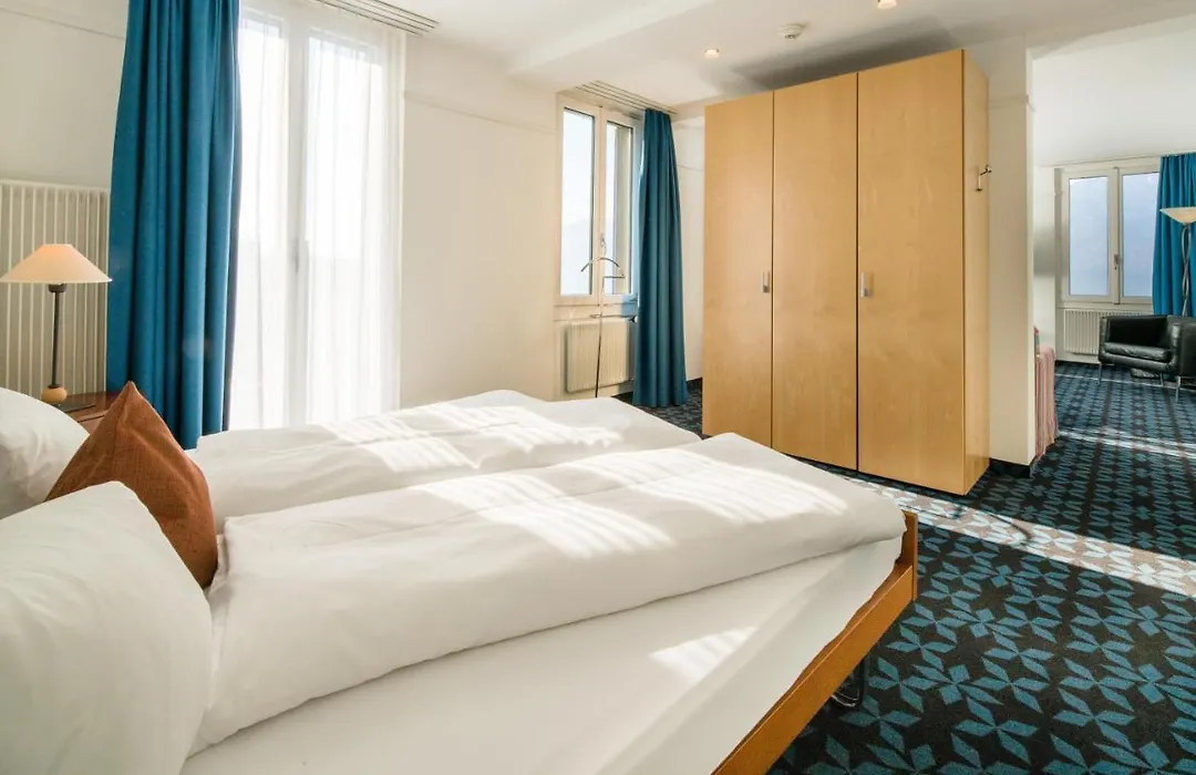 Seehotel Gotthard-1