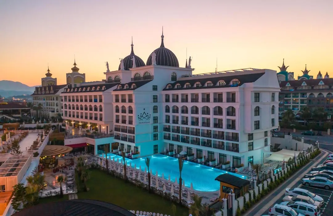 Side Royal Style Hotel-1