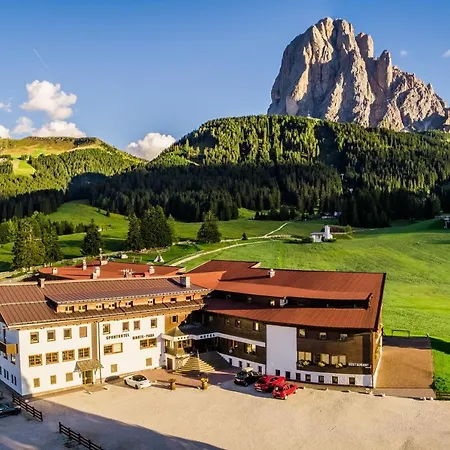 Monte Pana Dolomites Hotel-2