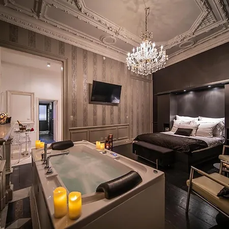 Maison Noppius - Love Hotel-3