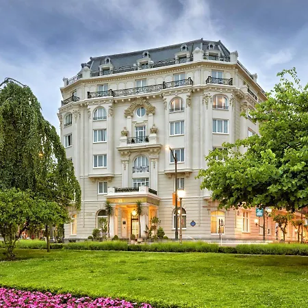 Hotel Carlton-2