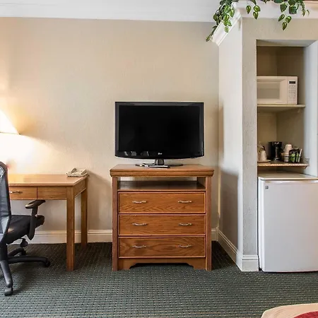 Comfort Inn At Northwest Expressway-2