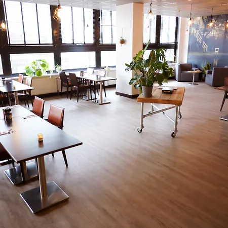 Leonardo Hotel Utrecht City Center-3