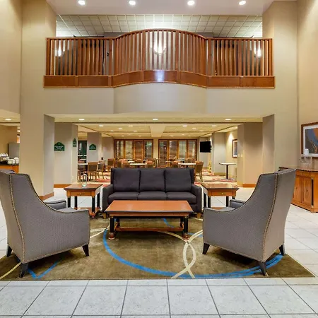 Wingate By Wyndham Gillette-3