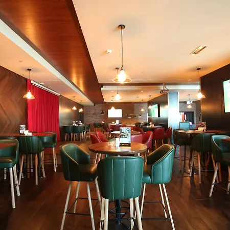 Holiday Inn Express Dubai Airport By Ihg-3