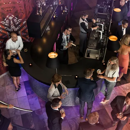 Haven Hotel Rotterdam, Curio Collection By Hilton-3