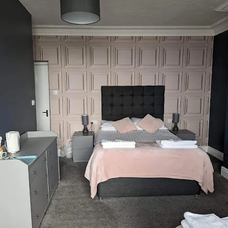 Min Y Mor Hotel-2