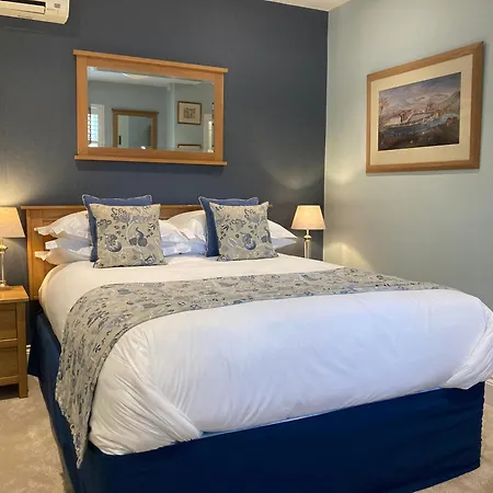 Chestnuts House Boutique B&B-3