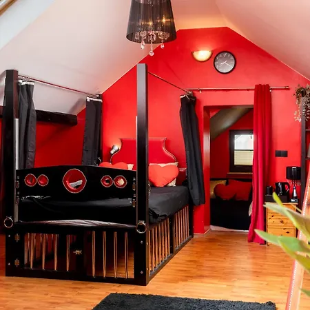 Pandora'S Loft-3
