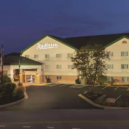 Radisson Hotel & Conference Center Rockford-2