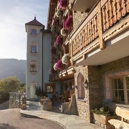 Dorfhotel Beludei-3