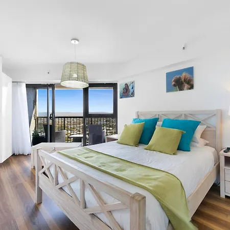 Burleigh Esplanade Apartments-3