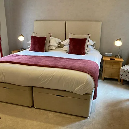 Chestnuts House Boutique B&B-2
