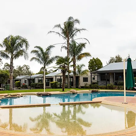 Nrma Ballarat Holiday Park-2