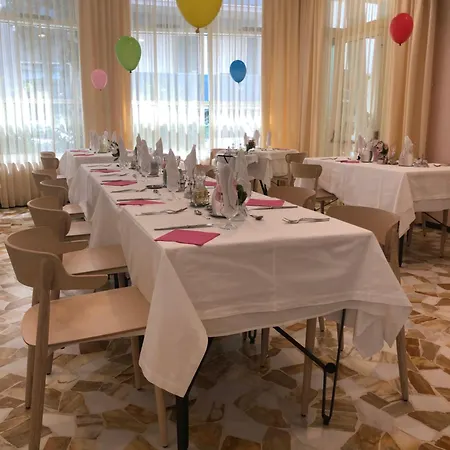 Hotel Lazzarini-3