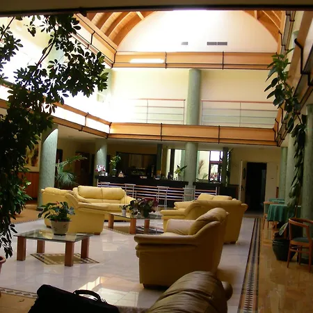 Hotel D.G. Garden-2