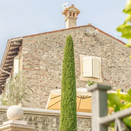 Maison Resola - Rooms & Breakfast-2