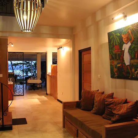 Le Repaire - Boutique Hotel & Restaurant-3