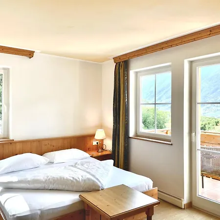 Landhotel Latscherhof-3