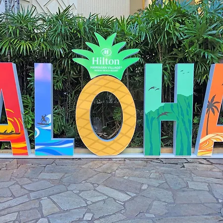 Hilton Hawaiian Village Waikiki Beach Resort-2