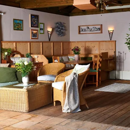 Hotel Garni Buchenhof-3