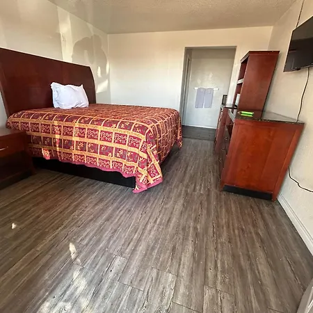 Quest Inn Weatherford-3
