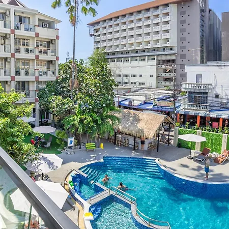 Mermaid Beach Resort - 100M To Beach, Saltwater Pool & Beergarden-2