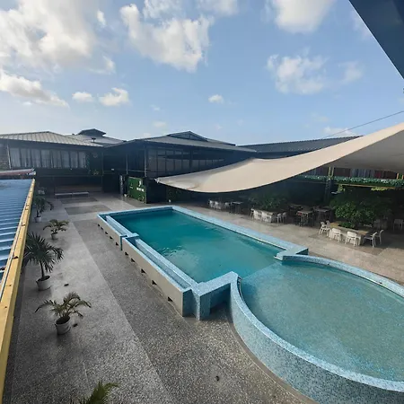 Royal International Hotel & Mall-3