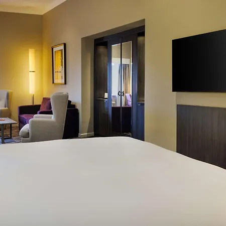 Doubletree By Hilton Edinburgh City Centre-2