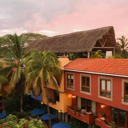 Casa Loteria: Colorful Family Retreat with Pool in Pueblito Sayulita-3