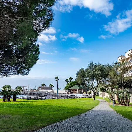 Grande Real Santa Eulalia Resort & Hotel Spa-3