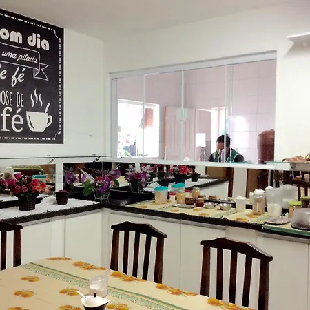 Espaço Alvorada com Banheira ,agendamento das atividades, café da manhã no centro-2