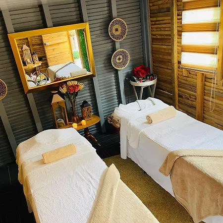 Pari Guest House-2