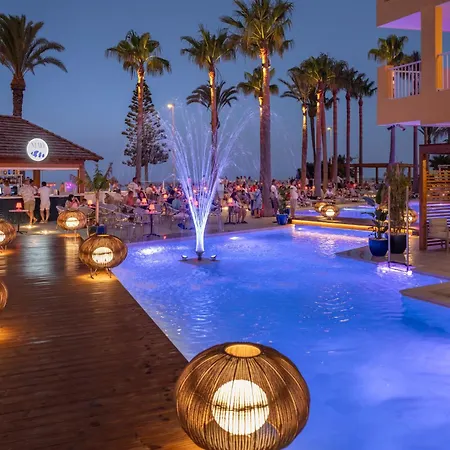 Mediterraneo Bay Hotel & Resort-3