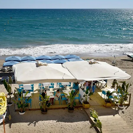 Akquaaa Boutique Hotel-3