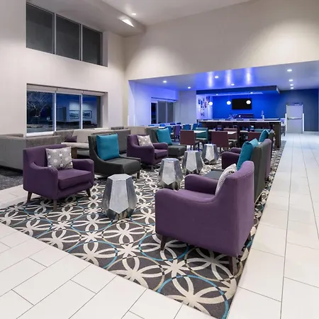 La Quinta Inn & Suites By Wyndham Fort Collins, Colorado-2