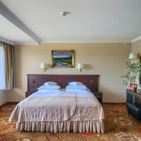 Hotel Golebiewski Mikolajki-2