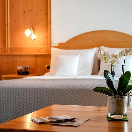 Hotel Dorfer Alpine&Charming-3