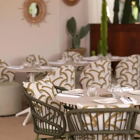 Five Seas By Inwood Hotels-2