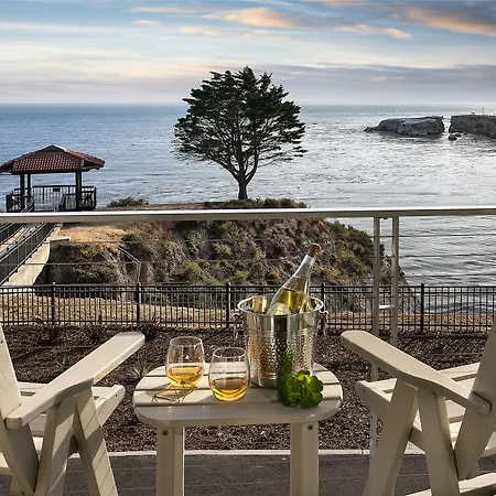 Inn At The Cove-3