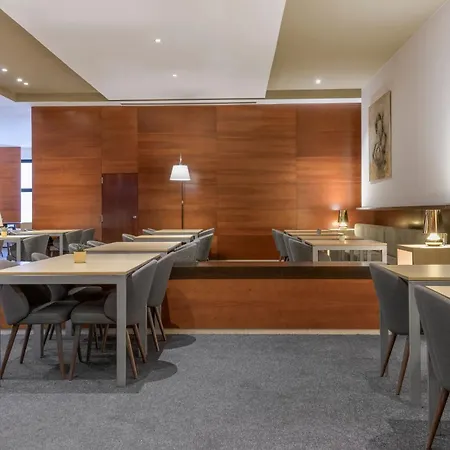 AC Hotel Alcalá de Henares by Marriott-3