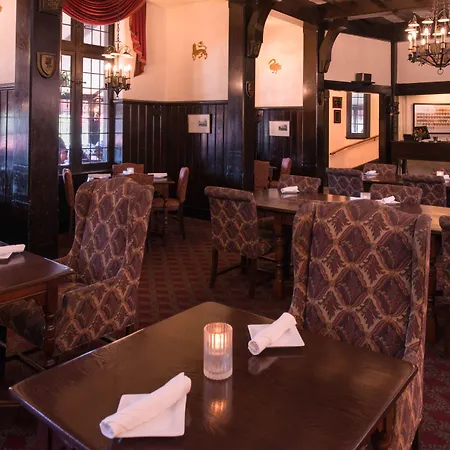 Red Coach Inn-3
