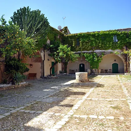 Baglio Siciliamo Country House-2