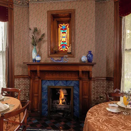 Historic Webster House Bed And Breakfast Inn-2