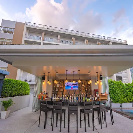 Ramada By Wyndham Phuket Deevana-2