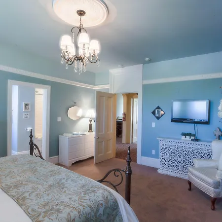 The Woodview Inn-3