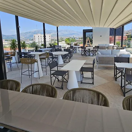 Cora Hotel-2
