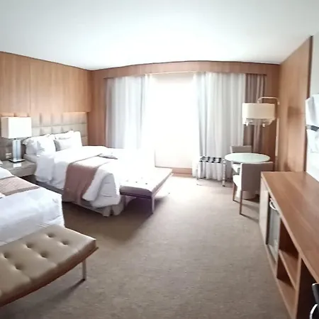 White Plaza Hotel-2