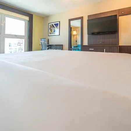Holiday Inn Express Rosario By Ihg-3